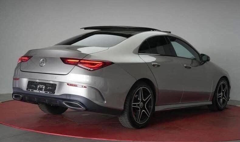 
								Mercedes-Benz CLA 180 7G-DCT AMG full									