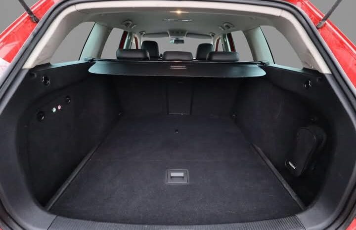 
								Volkswagen Golf 1.6 TDI 4MOTION full									