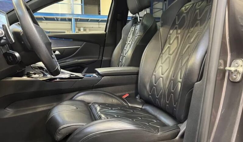 
								Peugeot 5008 GT-Line 1.2 PureTech full									