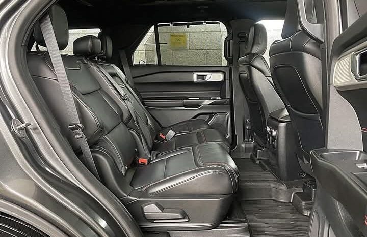 
								Ford Explorer Hybride/Ecoboost/7 places/ST-Line full									