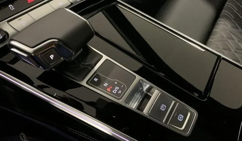 
								Audi A6 Avant full									