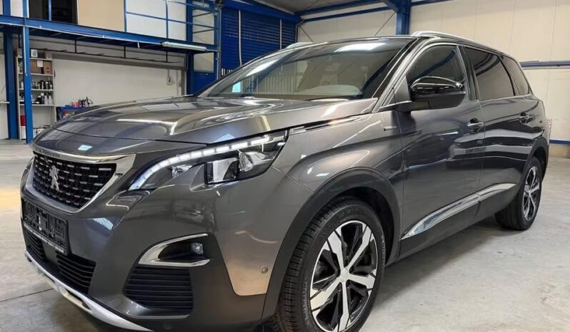 
								Peugeot 5008 GT-Line 1.2 PureTech full									