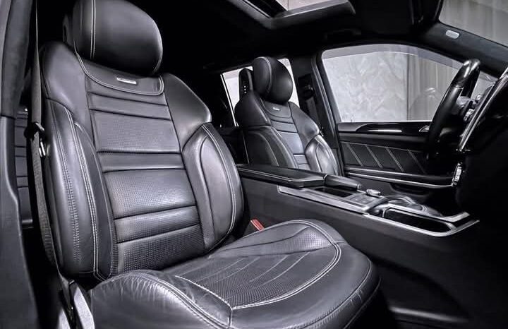
								Mercedes-Benz GL 63 AMG 5.5 full									