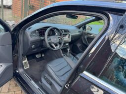 
										VOLKSWAGEN Tiguan R-Line full									