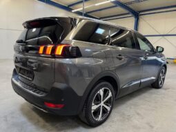 
										Peugeot 5008 GT-Line 1.2 PureTech full									