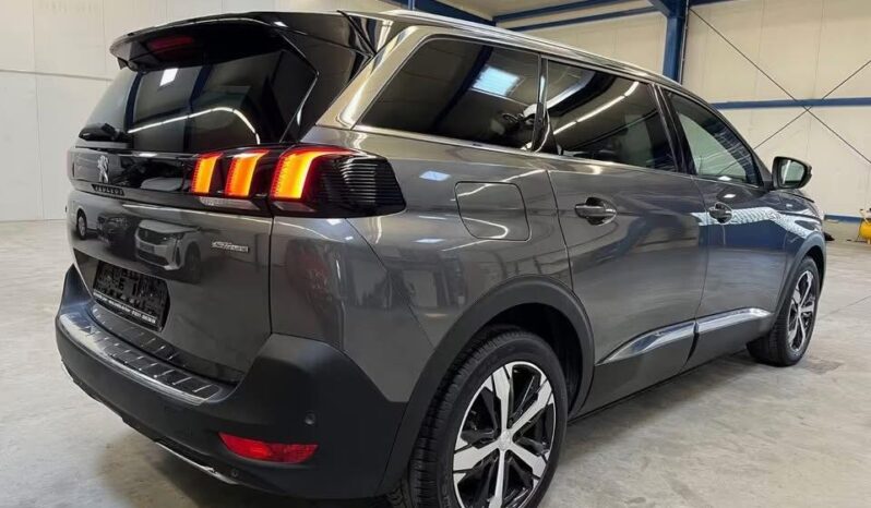 
								Peugeot 5008 GT-Line 1.2 PureTech full									