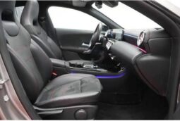 
										Mercedes-Benz CLA 180 7G-DCT AMG full									