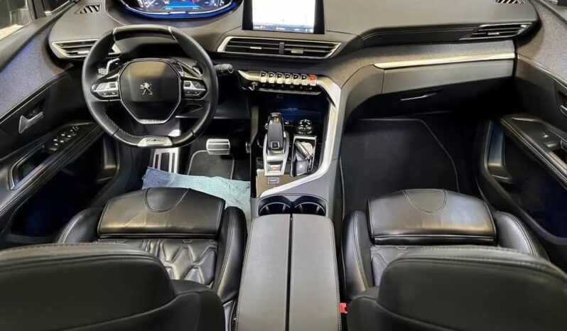 
								Peugeot 5008 GT-Line 1.2 PureTech full									