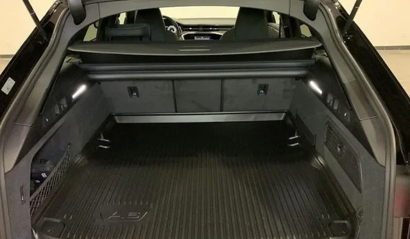 
								Audi A6 Avant full									