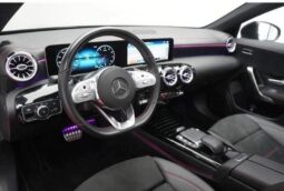 
										Mercedes-Benz CLA 180 7G-DCT AMG full									