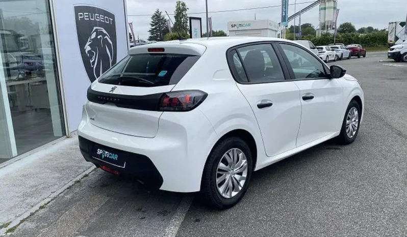 
								Peugeot 208 full									