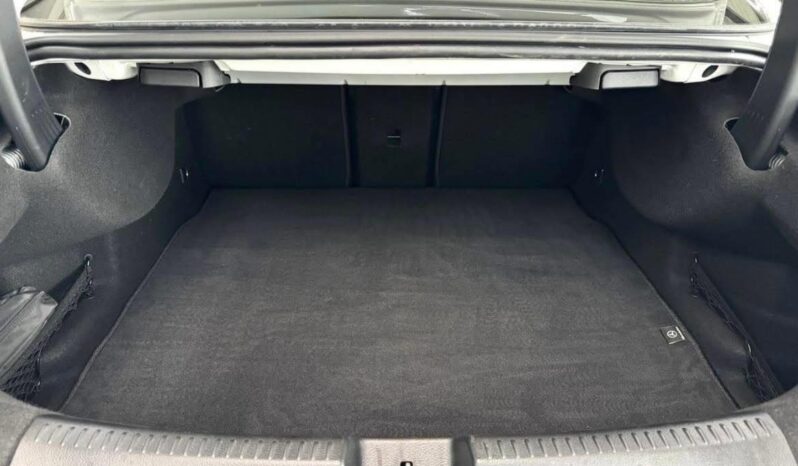 
								Mercedes-Benz CLA 200 AMG full									