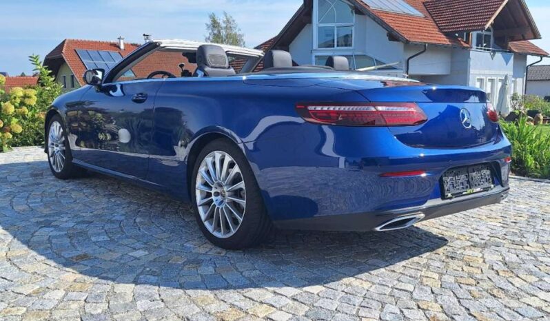 
								Mercedes-Benz Classe E 220d full									