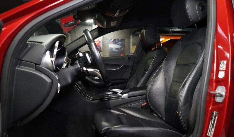 
								Mercedes-Benz Classe C 350 E full									