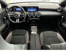 
										Mercedes-Benz CLA 200 AMG full									