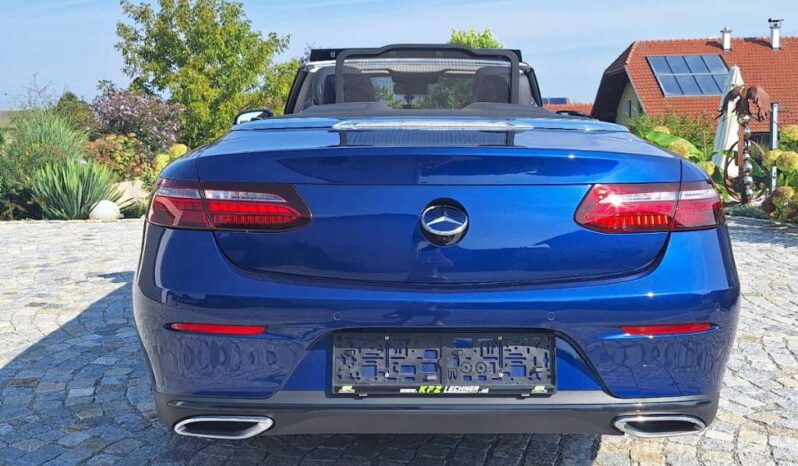 
								Mercedes-Benz Classe E 220d full									
