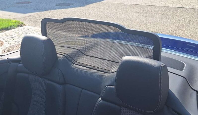 
								Mercedes-Benz Classe E 220d full									
