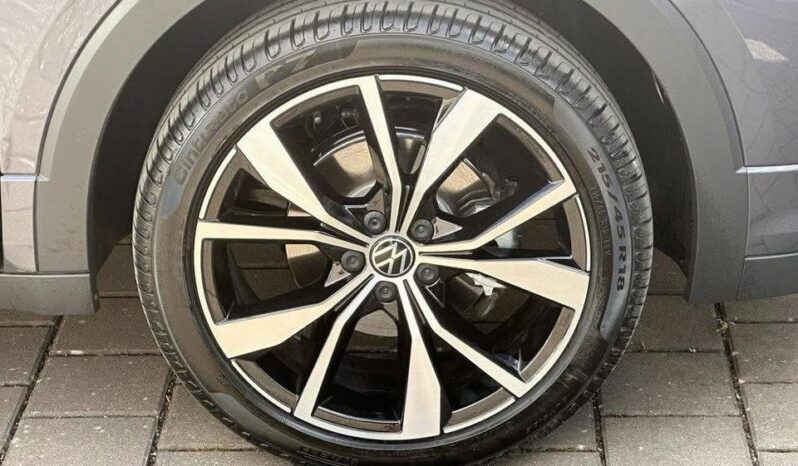 
								Volkswagen T-Cross 1.0 TSI R-Line full									