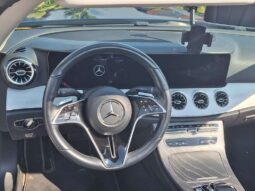
										Mercedes-Benz Classe E 220d full									