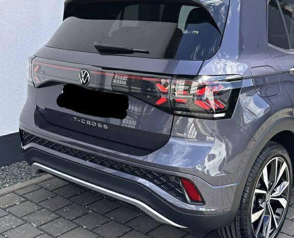 
								Volkswagen T-Cross 1.0 TSI R-Line full									