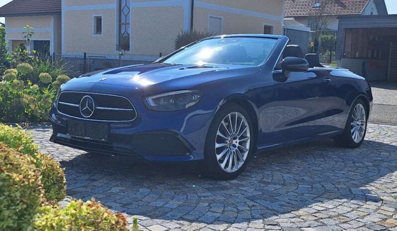 
								Mercedes-Benz Classe E 220d full									