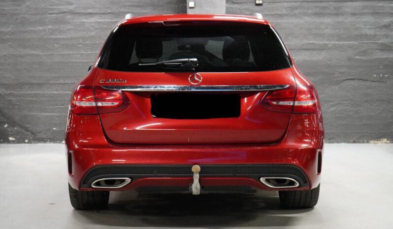 
								Mercedes-Benz Classe C 350 E full									