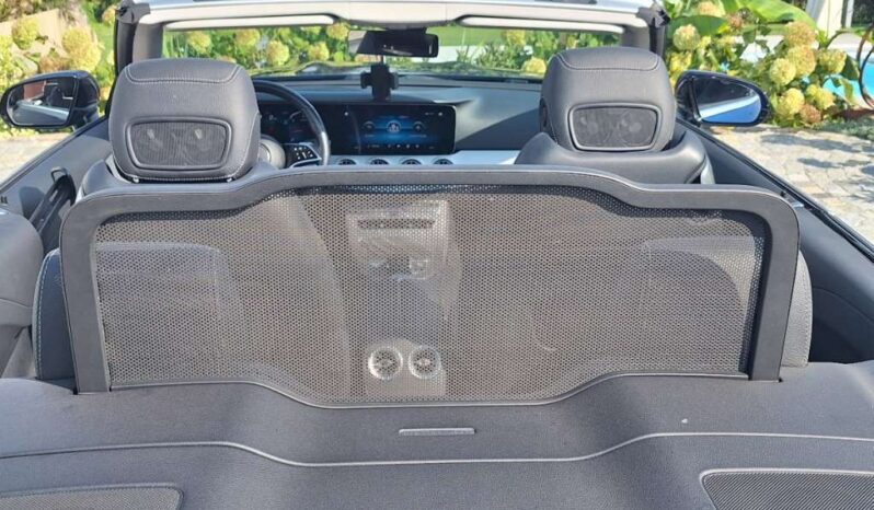 
								Mercedes-Benz Classe E 220d full									
