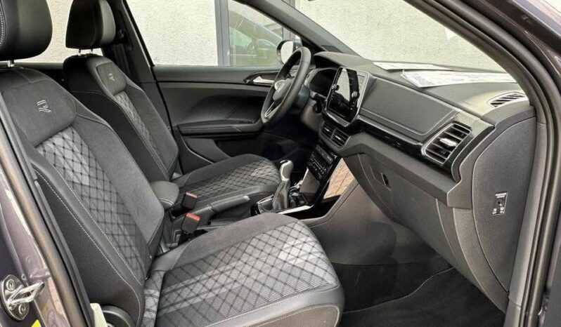 
								Volkswagen T-Cross 1.0 TSI R-Line full									